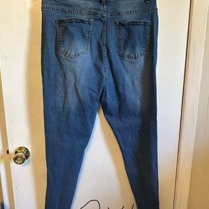 Cute jeans with rips.